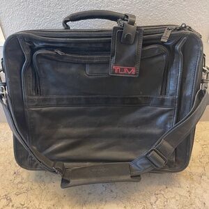 NWT -Tumi‎ The Safecase Computer Brief